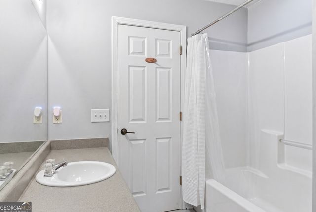 180 Rocky Shoals Trail, Mount Airy, GA 30563