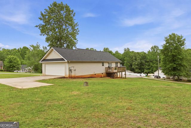 180 Rocky Shoals Trail, Mount Airy, GA 30563