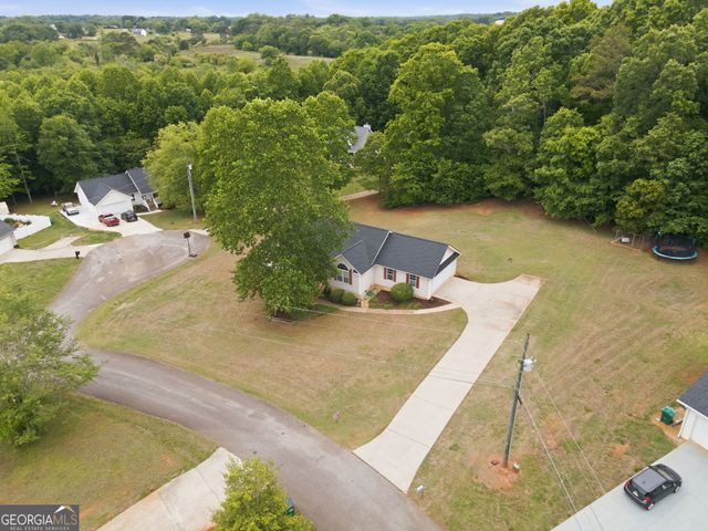 180 Rocky Shoals Trail, Mount Airy, GA 30563