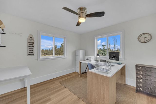 21483 Bunchgrass Court, Bend, OR 97701