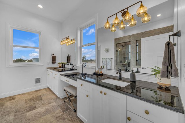 21483 Bunchgrass Court, Bend, OR 97701