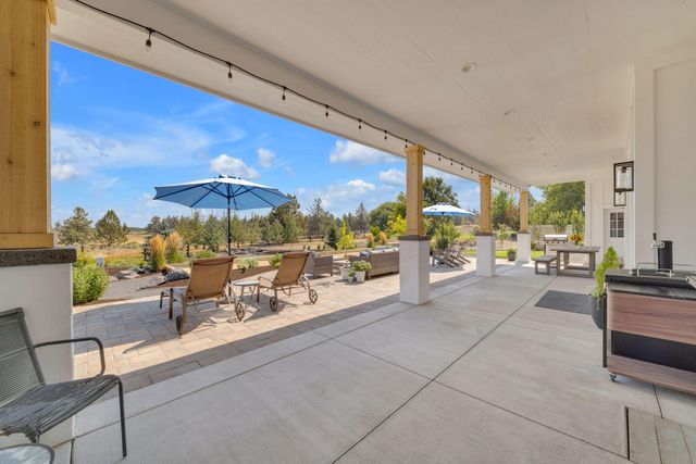 21483 Bunchgrass Court, Bend, OR 97701