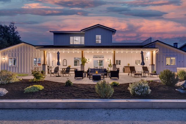 21483 Bunchgrass Court, Bend, OR 97701