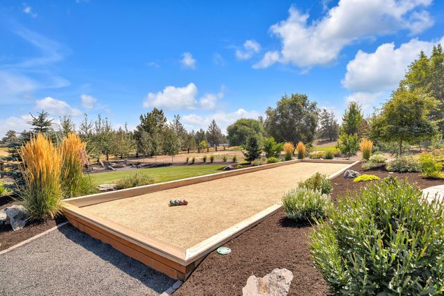 21483 Bunchgrass Court, Bend, OR 97701