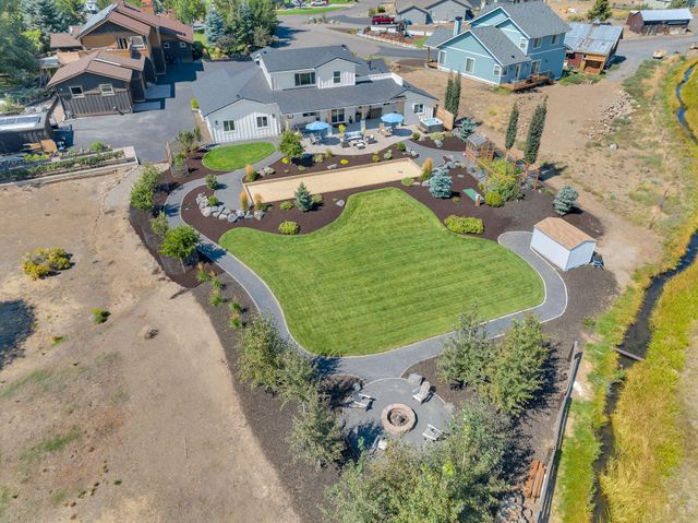 21483 Bunchgrass Court, Bend, OR 97701