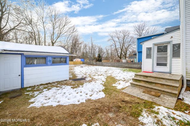 43 Pergola Avenue, Jamesburg, NJ 08831