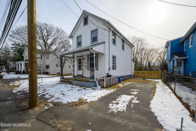 43 Pergola Avenue, Jamesburg, NJ 08831