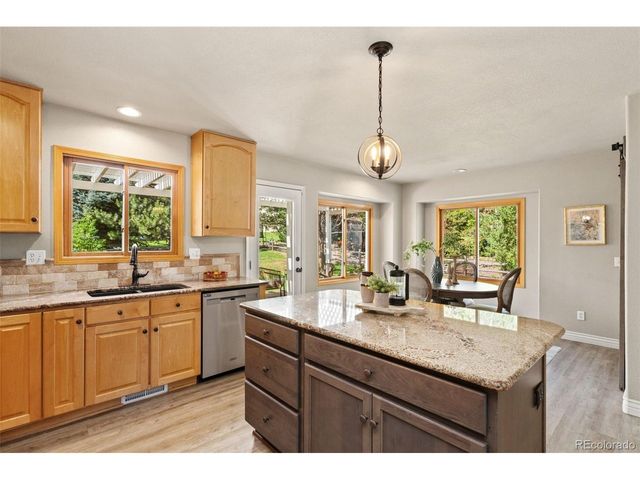 919 Battsford Cir, Fort Collins, CO 80525
