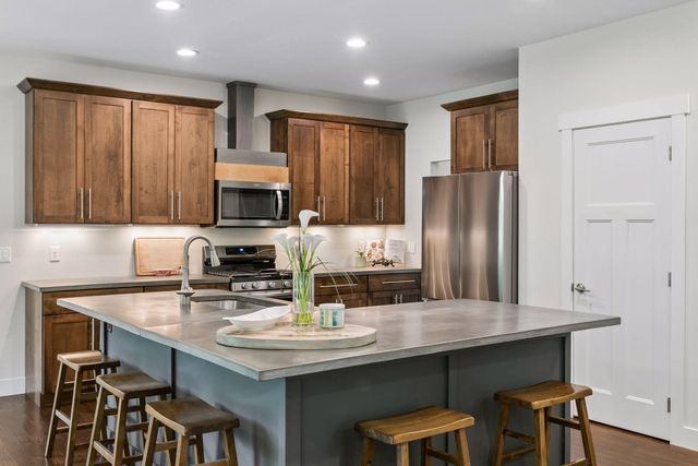 2551 15th Street NW, New Brighton, MN 55112