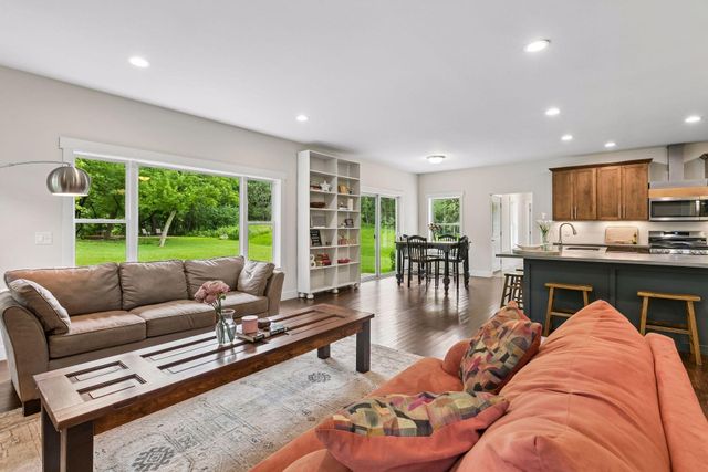 2551 15th Street NW, New Brighton, MN 55112