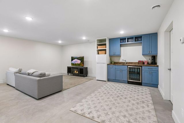 2551 15th Street NW, New Brighton, MN 55112