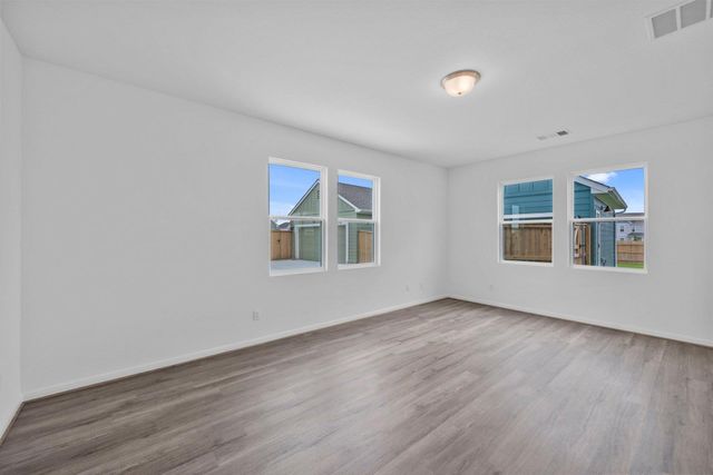 108 Wesley Miller LN, Taylor, TX 76574