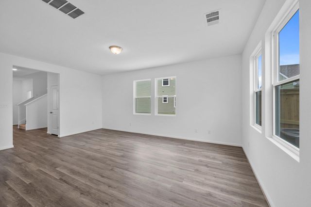 108 Wesley Miller LN, Taylor, TX 76574