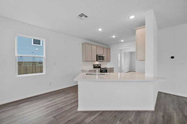 108 Wesley Miller LN, Taylor, TX 76574