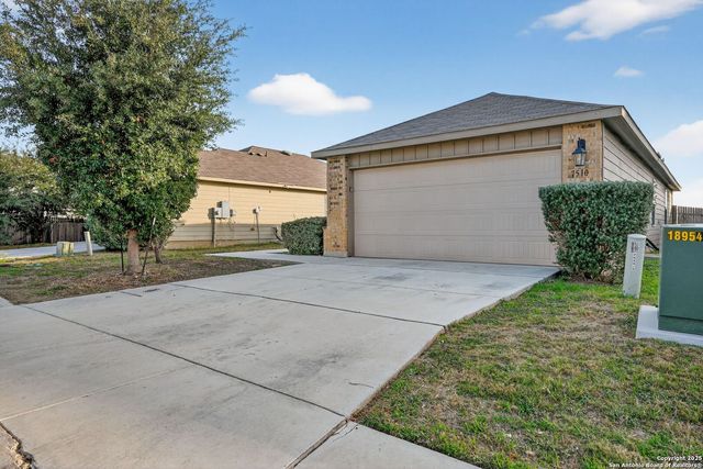 7510 Josephs Way, Converse, TX 78109