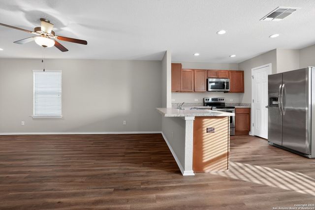 7510 Josephs Way, Converse, TX 78109