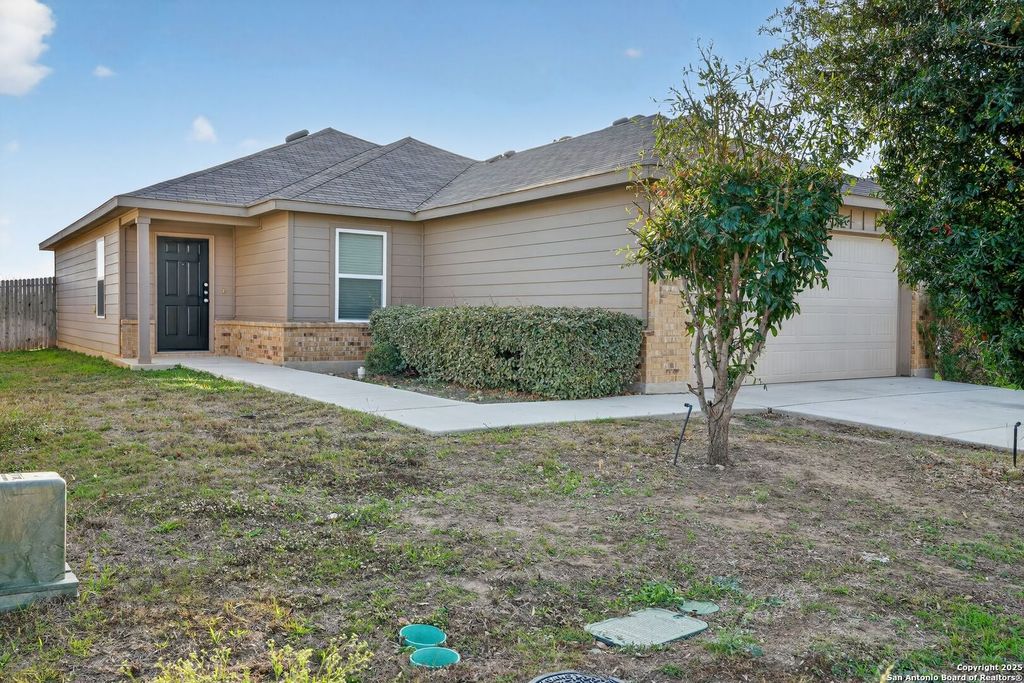 7510 Josephs Way, Converse, TX 78109