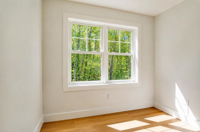 230 Old Greenfield Road, Peterborough, NH 03458