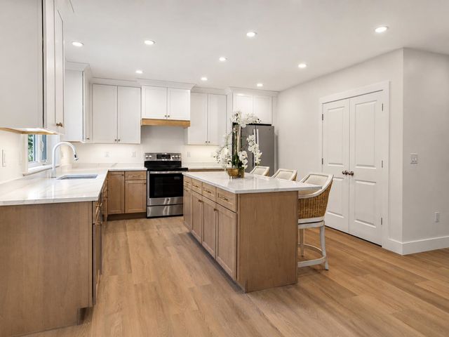 230 Old Greenfield Road, Peterborough, NH 03458