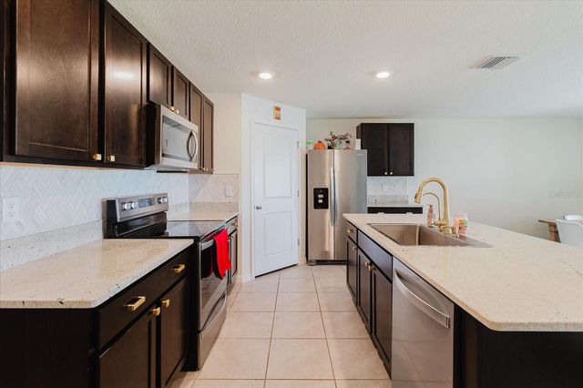 2812 GUMBO LIMBO DRIVE, Wimauma, FL 33598