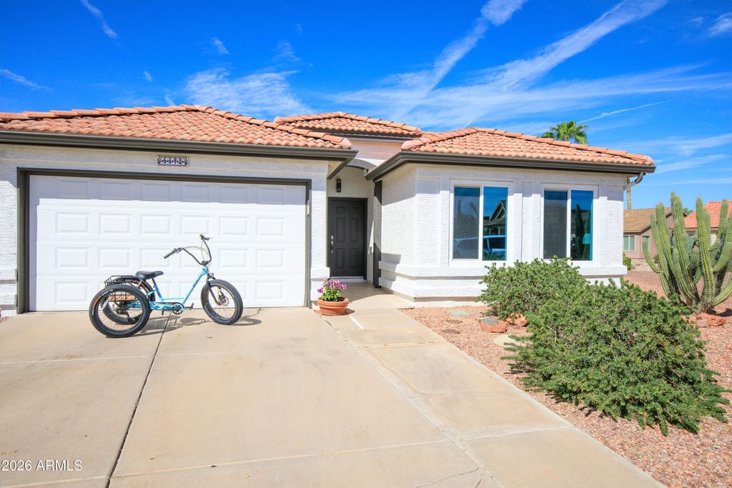 6692 S CYPRESS POINT Drive, Chandler, AZ 85249 — exterior
