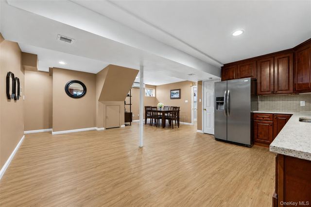 2-40 150th Street, Whitestone, NY 11357