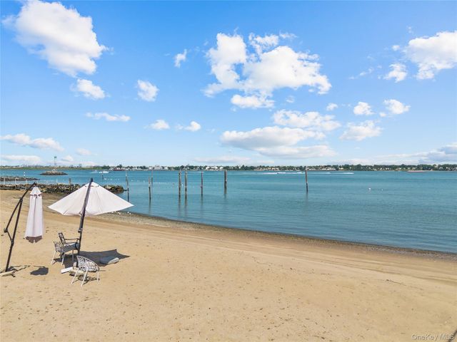 2-40 150th Street, Whitestone, NY 11357