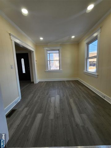 254 Montgomery Street 252, Bloomfield, NJ 07003