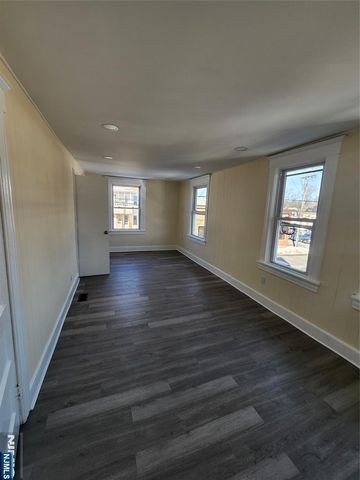 254 Montgomery Street 252, Bloomfield, NJ 07003