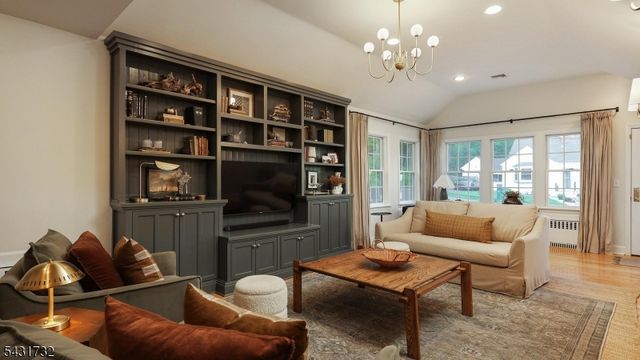 2395 Lake Park Ter, Scotch Plains Twp., NJ 07076