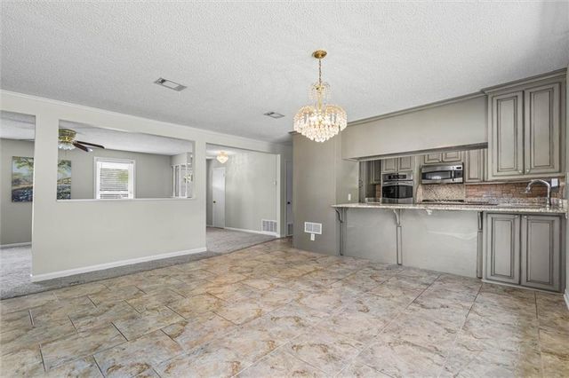 2810 Schillinger Road N, Semmes, AL 36575