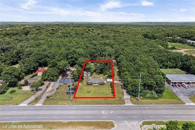 2810 Schillinger Road N, Semmes, AL 36575