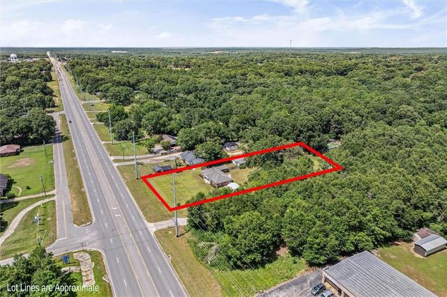 2810 Schillinger Road N, Semmes, AL 36575