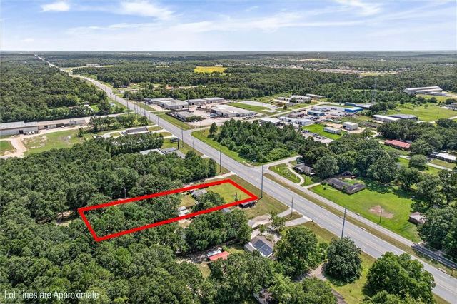 2810 Schillinger Road N, Semmes, AL 36575