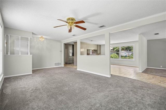 2810 Schillinger Road N, Semmes, AL 36575