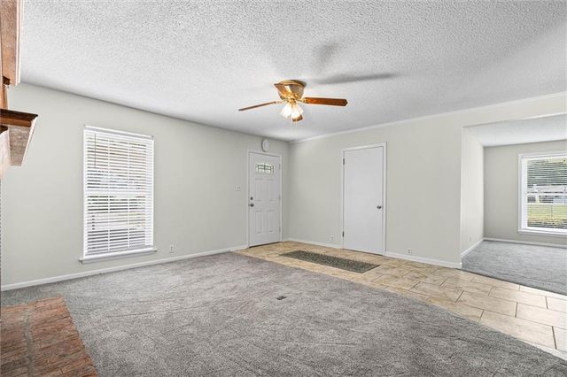 2810 Schillinger Road N, Semmes, AL 36575