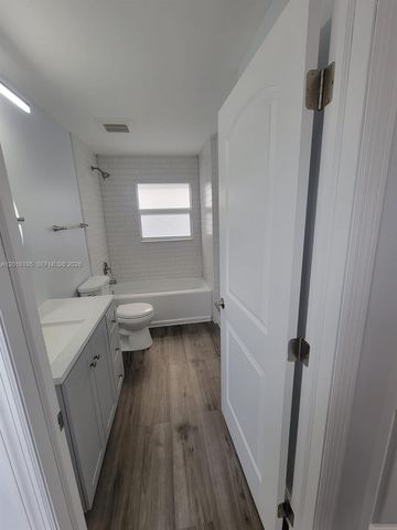 1809 NW 8th Place, Fort Lauderdale, FL 33311