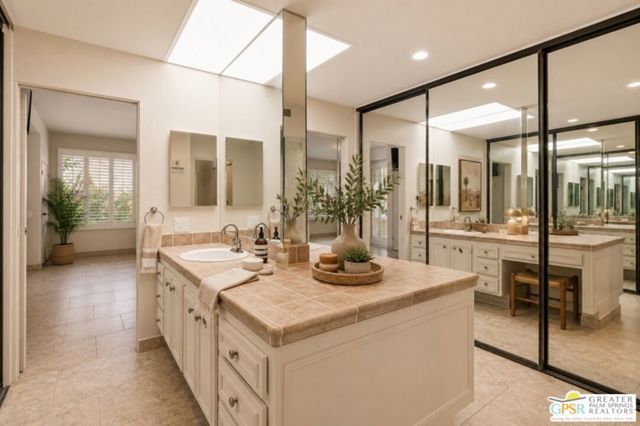 143 Desert West Drive, Rancho Mirage, CA 92270