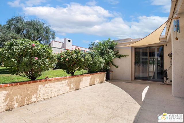 143 Desert West Drive, Rancho Mirage, CA 92270