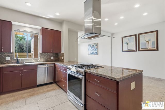 143 Desert West Drive, Rancho Mirage, CA 92270