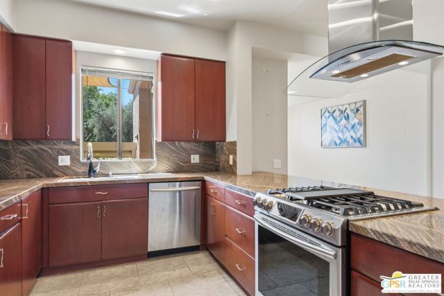 143 Desert West Drive, Rancho Mirage, CA 92270