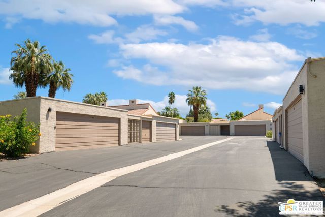 143 Desert West Drive, Rancho Mirage, CA 92270