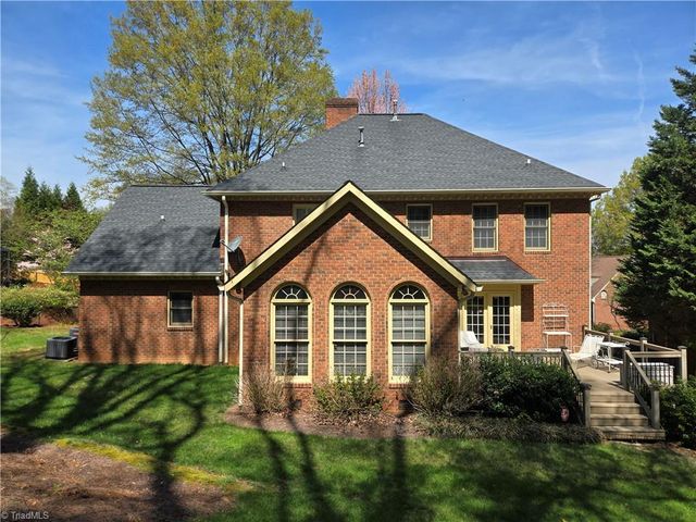 924 Ashley Glen Drive, Winston-salem, NC 27104