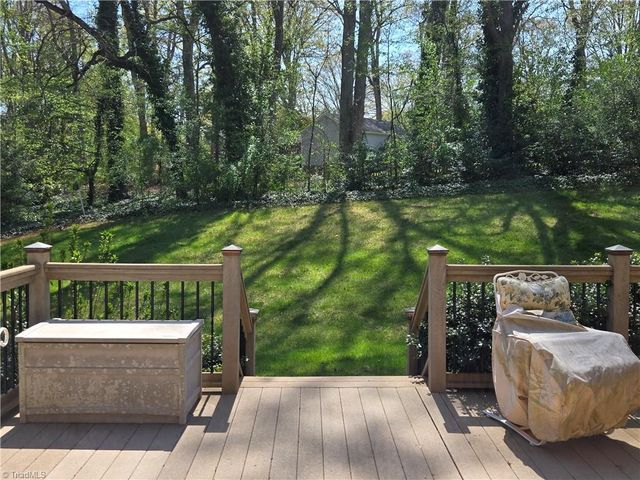 924 Ashley Glen Drive, Winston-salem, NC 27104