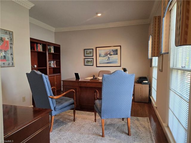 924 Ashley Glen Drive, Winston-salem, NC 27104
