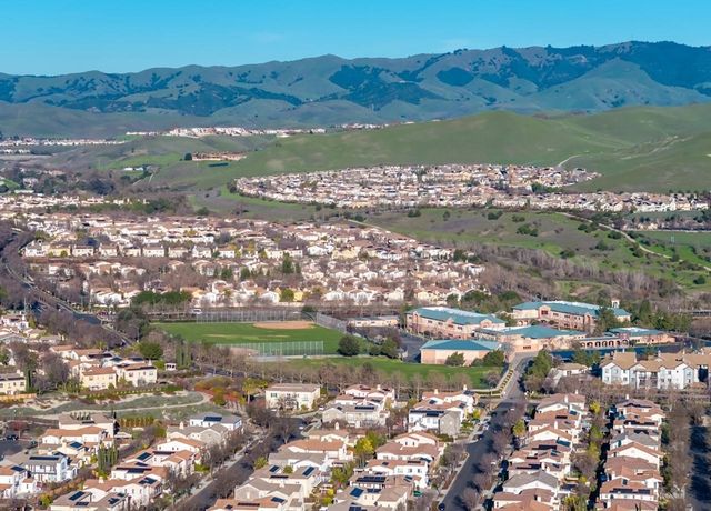 7672 Stoneleaf Rd, San Ramon, CA 94582