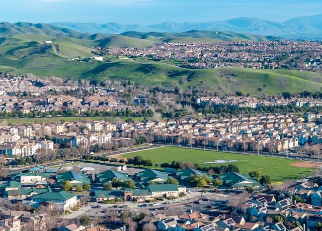 7672 Stoneleaf Rd, San Ramon, CA 94582