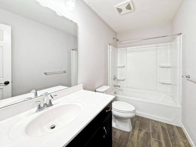 1190 Twin Gate Run, Batavia Twp, OH 45102