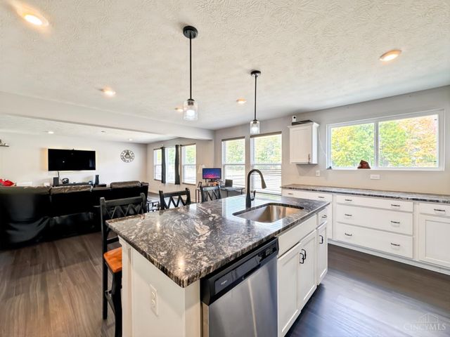 1190 Twin Gate Run, Batavia Twp, OH 45102