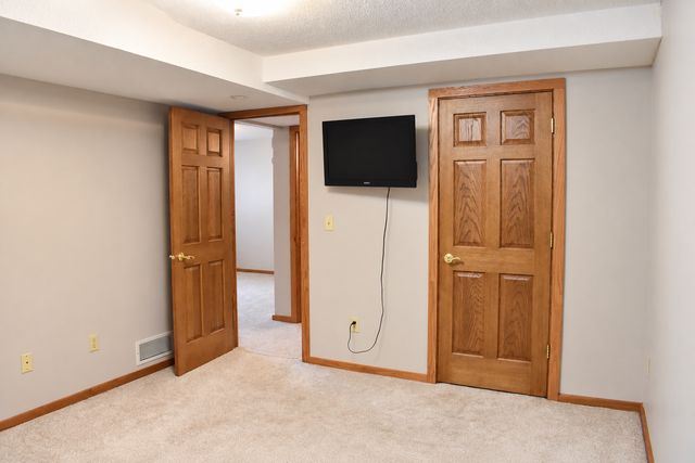 13612 86th Avenue N, Maple Grove, MN 55369